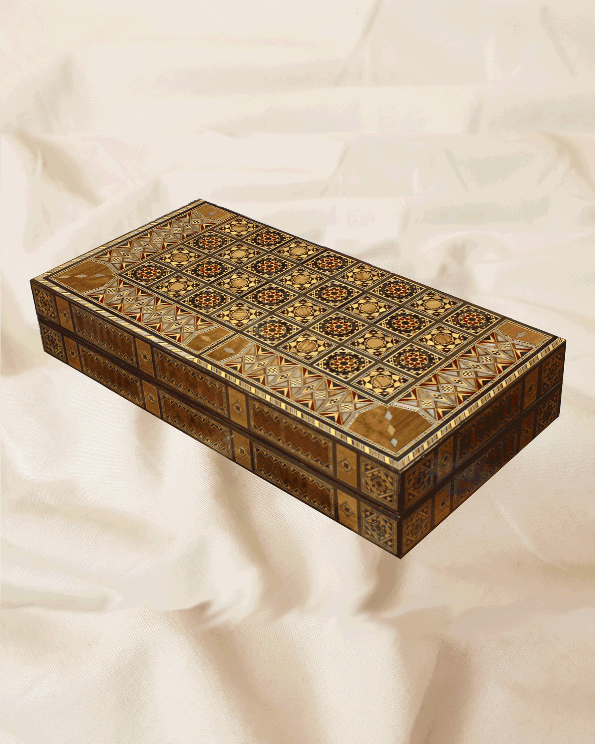 Luxurious HQ-Chess/backgammon board 20"