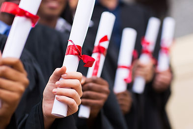 Diplômés titulaires de diplômes