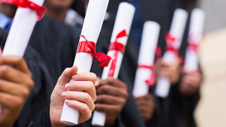 Drage diplomantke in diplomanti Filozofske fakultete!