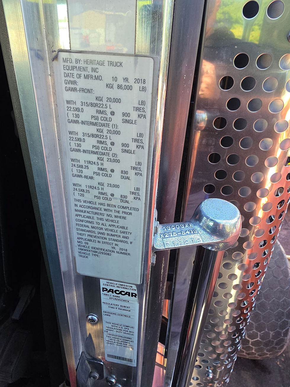 Thumbnail: 2019 W900 Kenworth