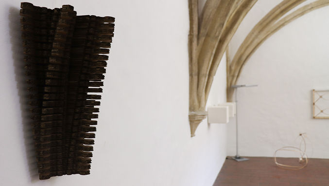 Kunstraum Sigismundkapelle, Paul Reßl, Lina Schobel, site specific installation, Ortsspezifische Installation, Kunst im Kontext, institutional critic