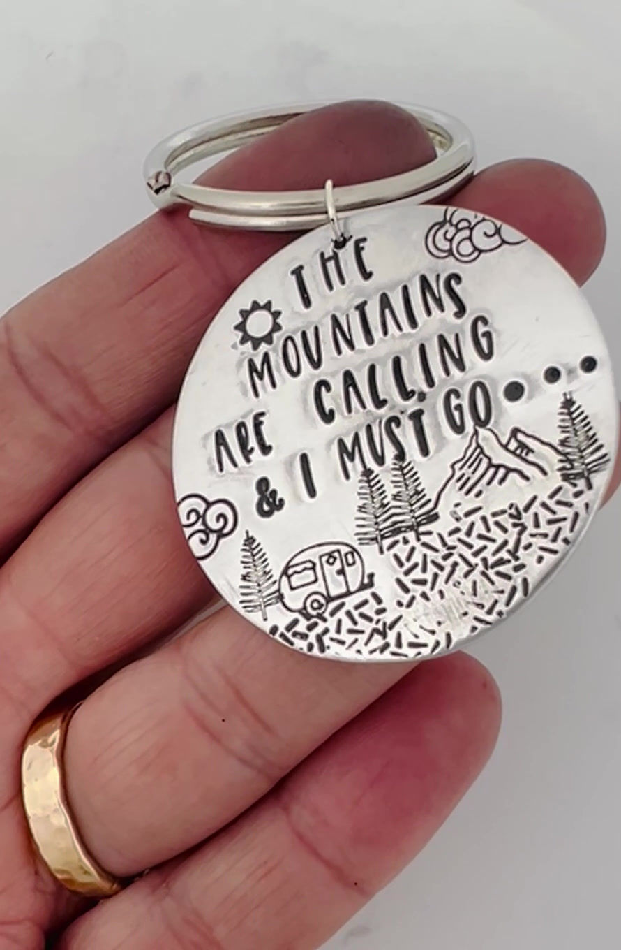 Miniature : The Mountains are Calling & I Must Go keychain 