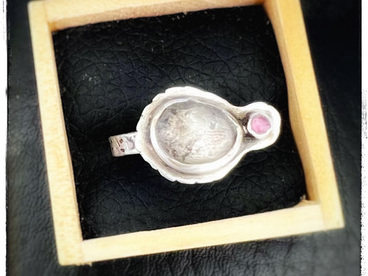 Uncover Unconventional Spring Bling: Surprise Mom with Unique Jewelry Gifts for Mother's Day!