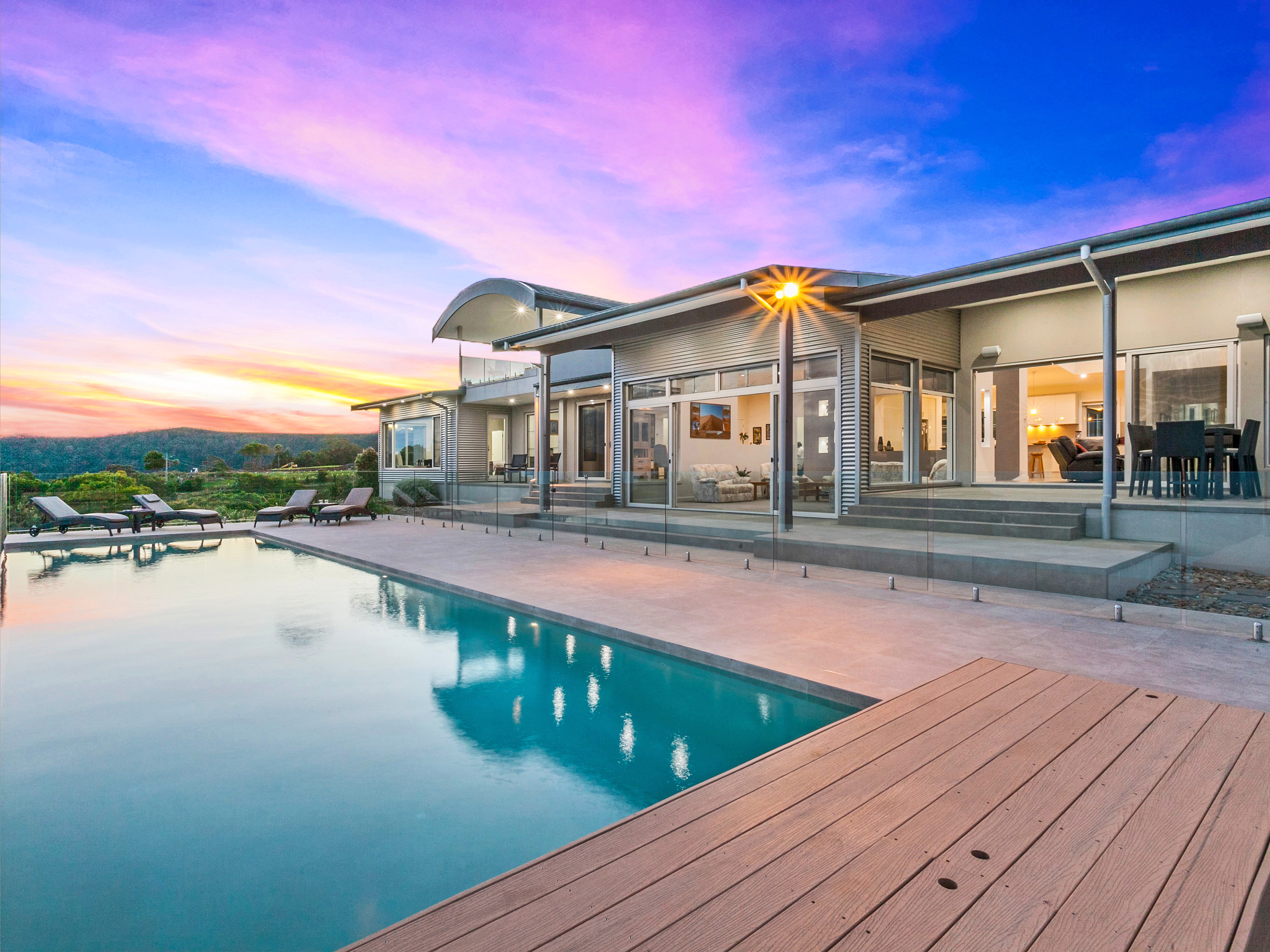Swimming Pool & Deck
