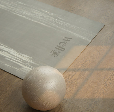wmag-dvn-31.jpg