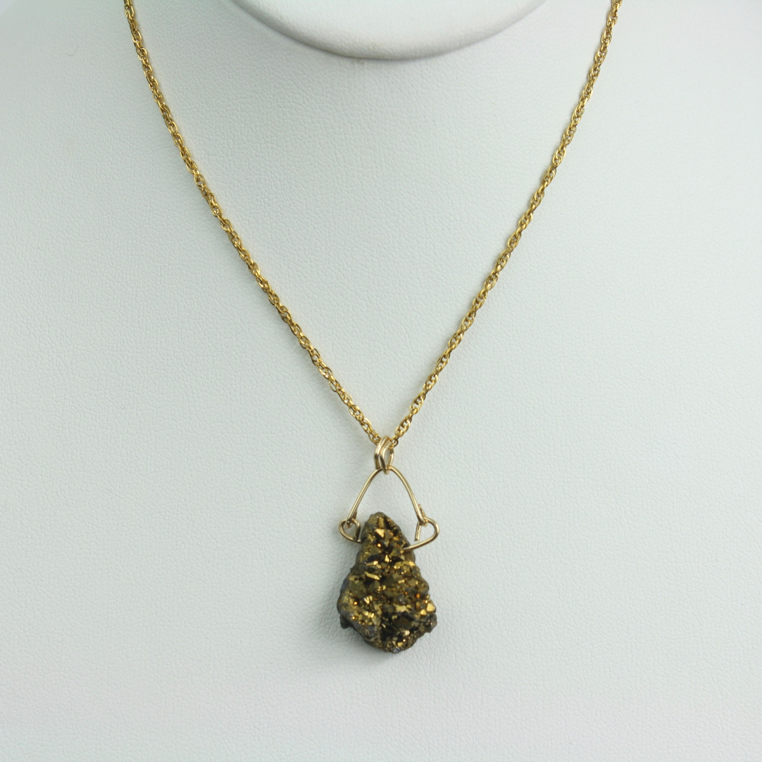 Golden Mini Necklace