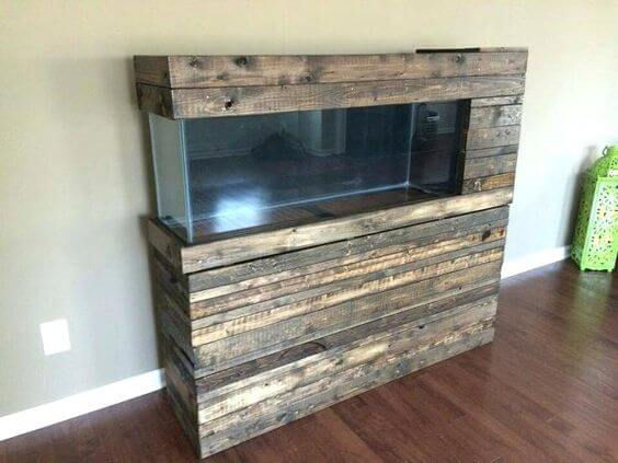 ตู้ปลาจากไม้สน,ไม้สน ตู้ปลา,ตู้ปลา ไม้สน