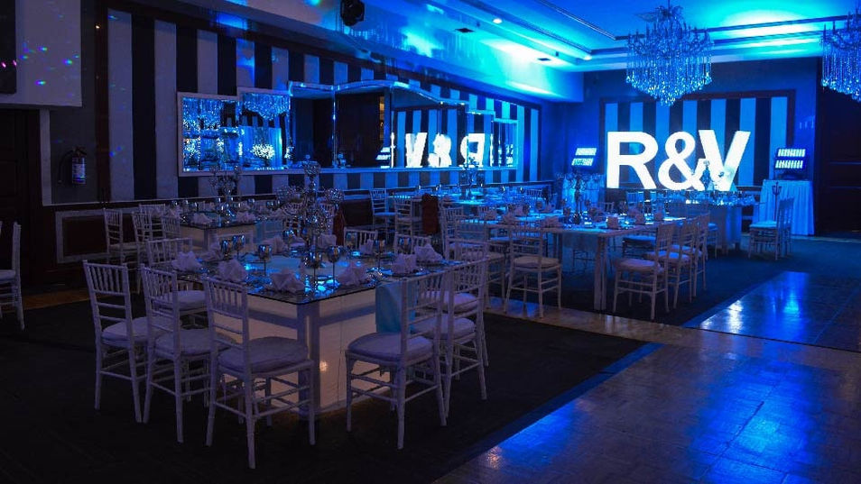 SALON ELEGANTE PARA BODA