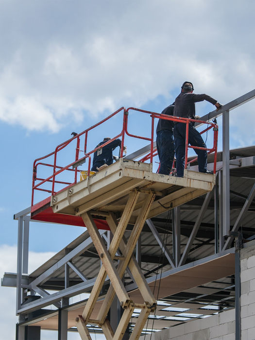 EQUIPO DE ELEVACION TIPO TIJERA
