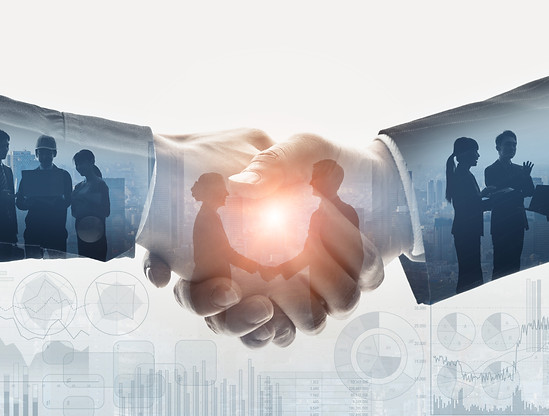 Business communication concept. Marketing. Shaking hands. Teamwork..jpg
