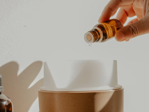 7 Essential Oils for Women’s Health