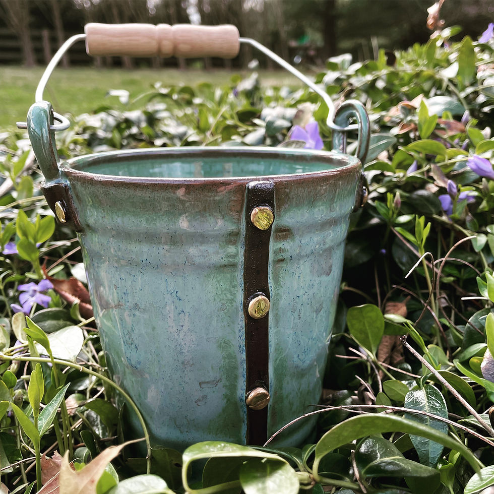 Thumbnail: Bucket with Bling!