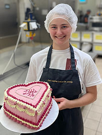 Konditormeisterin mit Herztorte