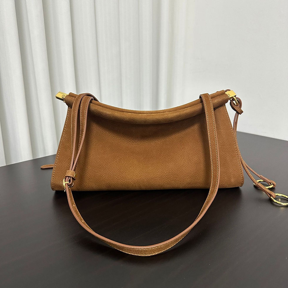 Thumbnail: Designer luxury women's bag minimalist style shoulder bag, leather versatile com