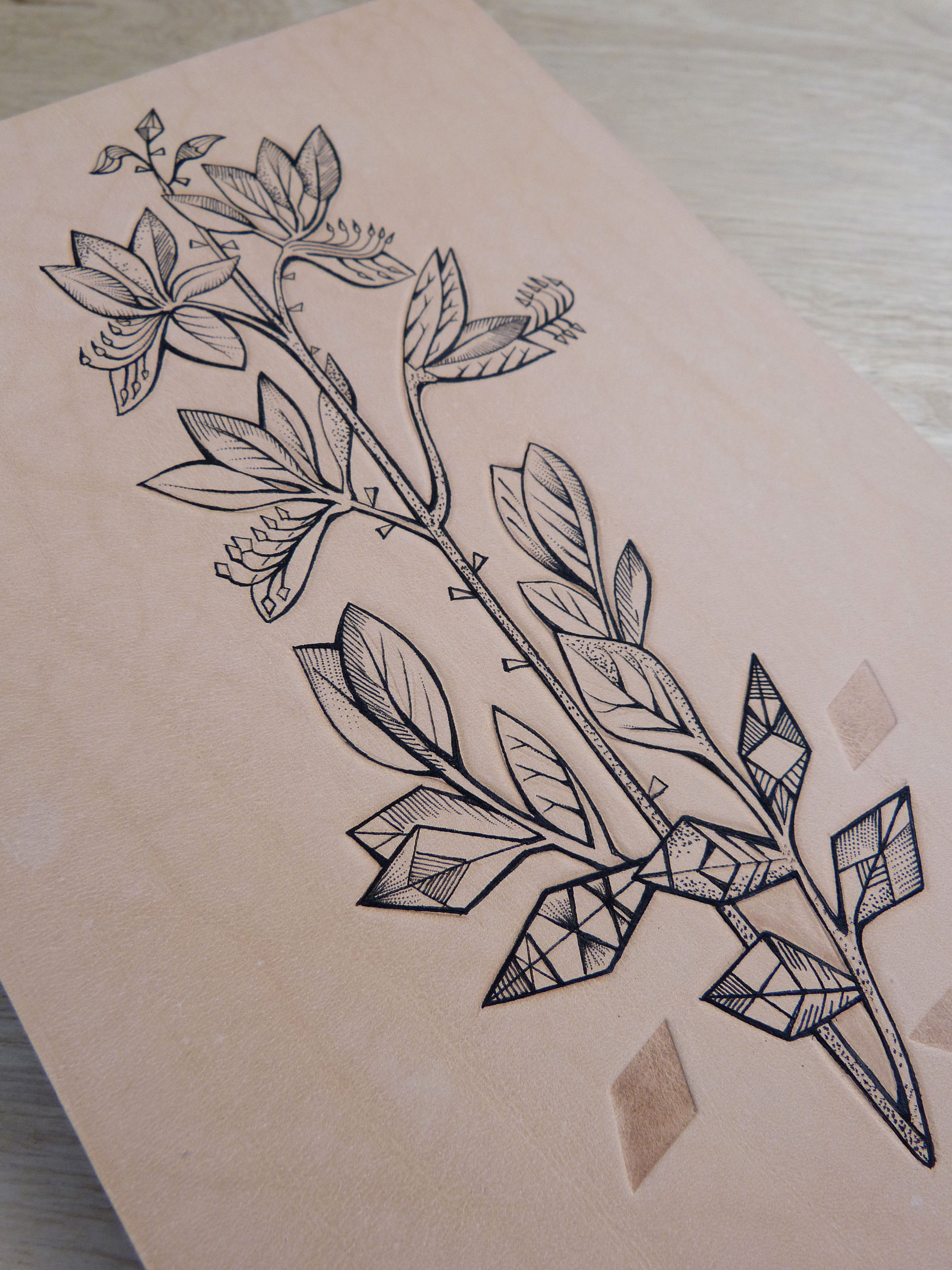  LEATHER | Flower 5 | Stem Image 