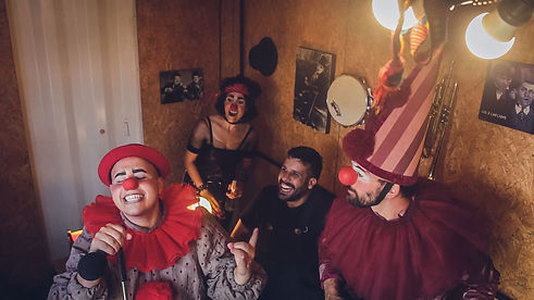 Foto_de_espetáculo_de teatro e circo_ dirigido_por_ Gabriela_Ferreira_723.jpg