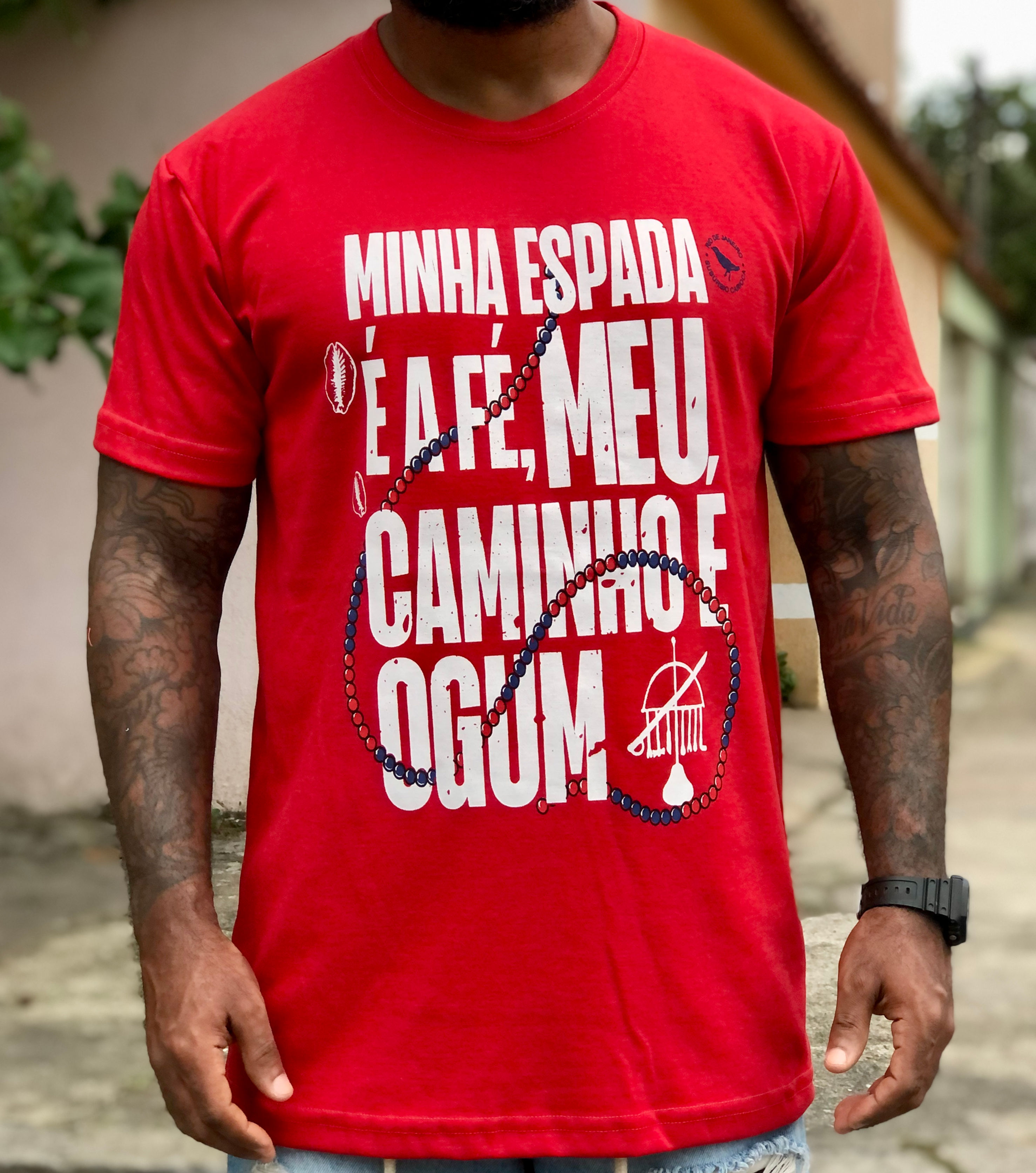 CAMISETA MINHA ESPADA É A FÉ