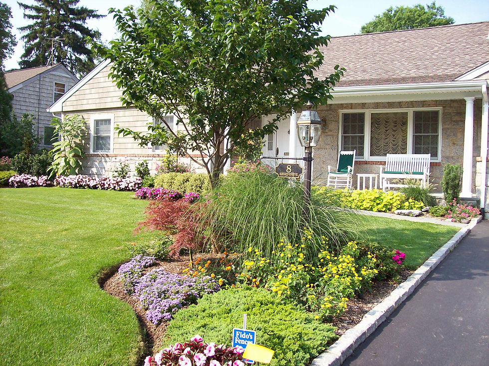 Roslyn Curb Appeal