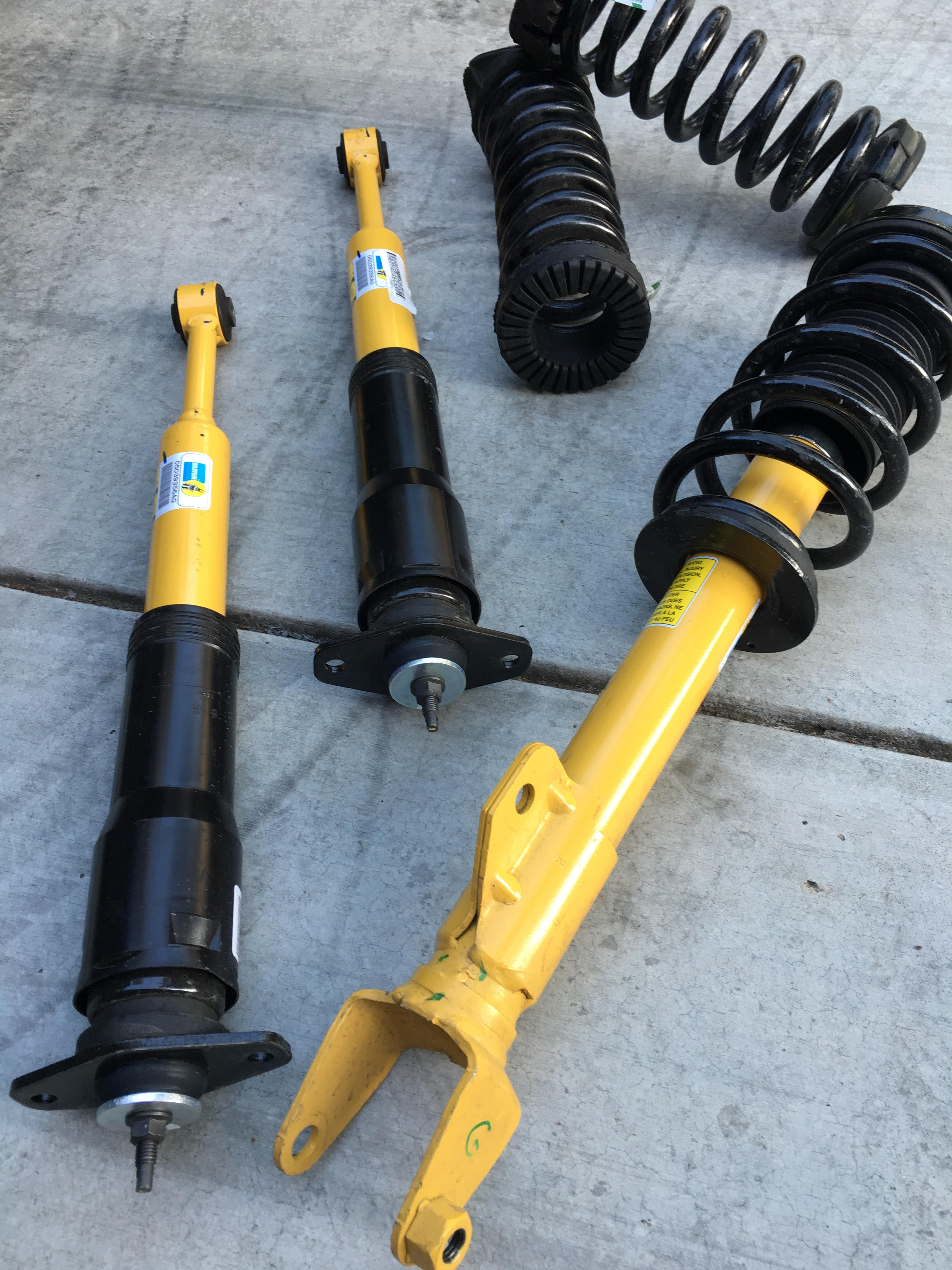 Challenger Scatpack 6.4L (Super Track Pack/SRT) suspension set