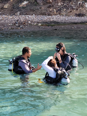 Diving course in Providencia Island with Entre Mares Diving Center