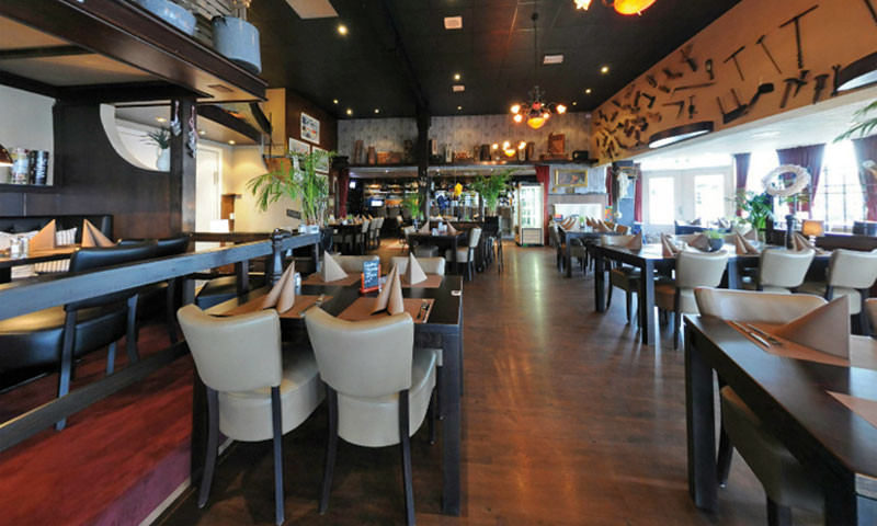 Wird neu Aufgebaut; Restaurant De Brekken unter Gastwirt Albert Hessels.