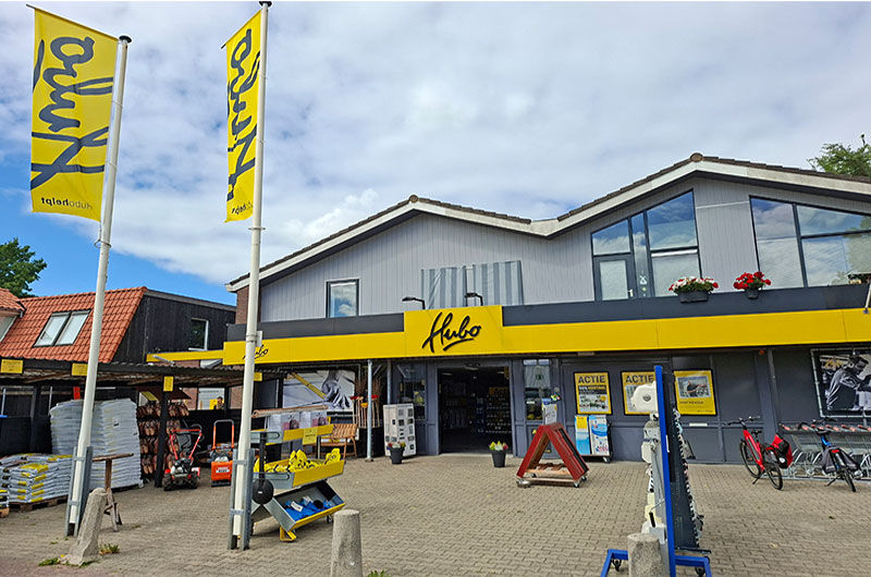 Symbolbild: Die schönen Seglerschiffe der "Bruine Vloot" beherbergen oft ganze Schulklassen.