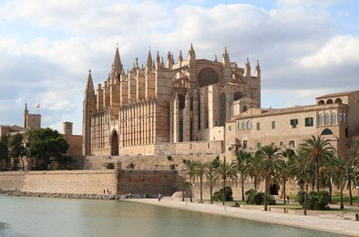 Mediterrán csoportos hajóutak Palma de Mallorcáról az MSC Splendidával