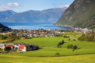 Vik és a Sognefjord varázslatos panorámája | NAGYON FJORD | HJTD - HAJÓUTAD