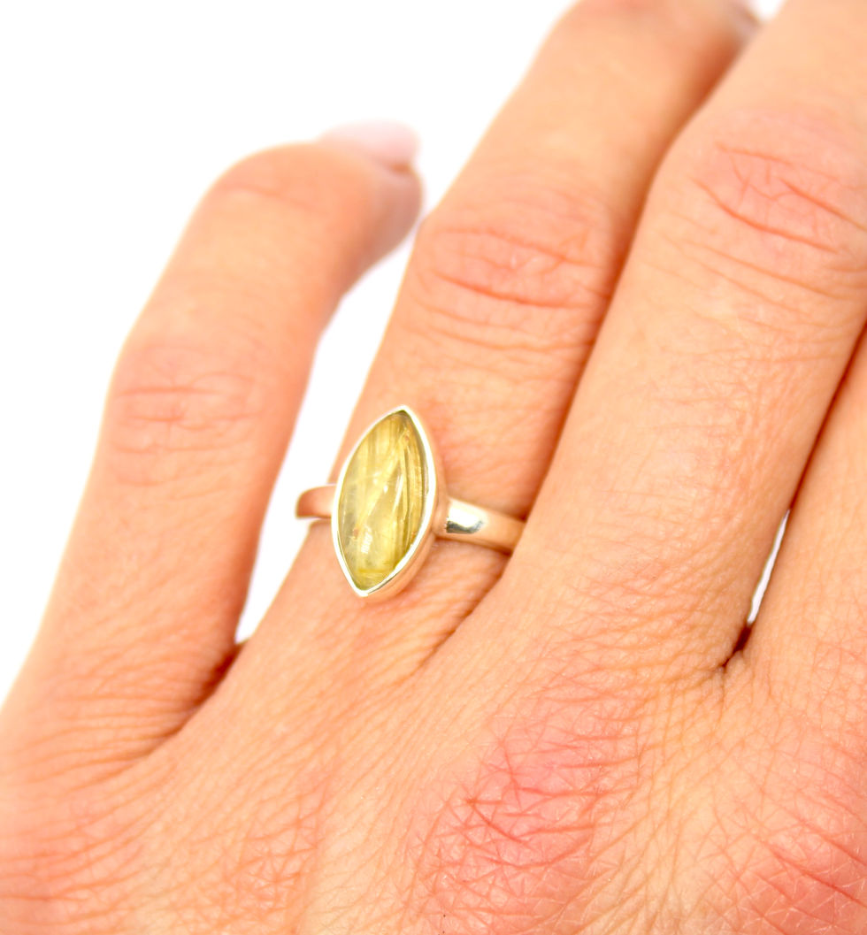 Thumbnail: Golden Rutile (Angel's Hair) 925 Sterling Silver Ring (L/5.5)