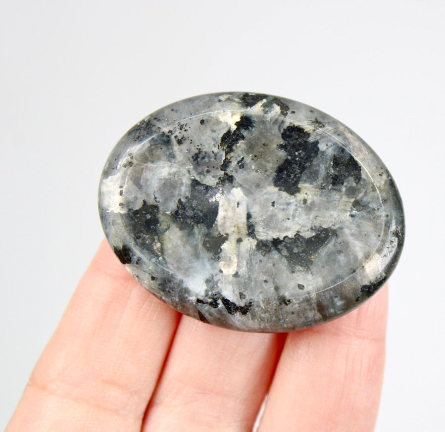 Thumbnail: Larvikite thumb / worry stone