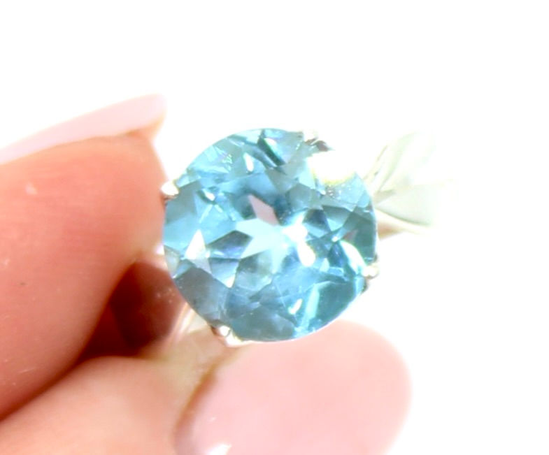 Thumbnail: Blue Sky Topaz Faceted 925 Sterling Silver Ring