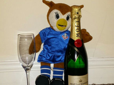 "I'm A Glory Hunter" by Arlene Finnigan