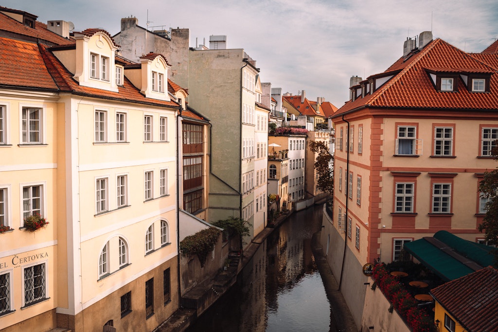 FTLO Travel is a group travel company for solo travelers in their 20s and 30s