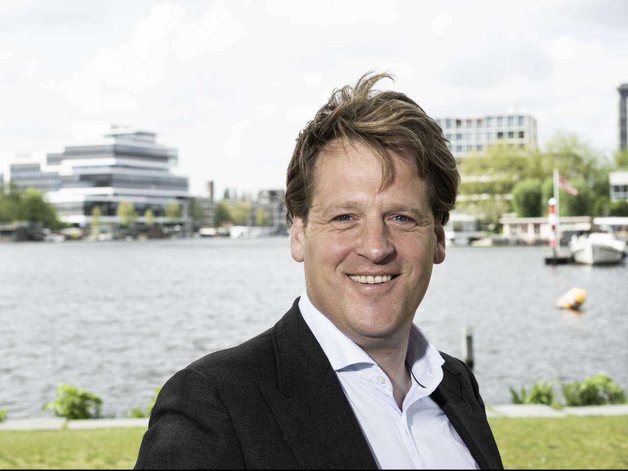 Luke van der Wardt - MyPup - Parzelo.jpg