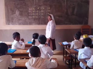 Former les cœurs et accompagner la foi : le travail pastoral de nos sœurs à Madagascar