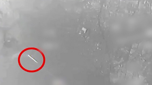 VIDEO: Un caza israelí evade un misil iraní durante bombardeo de Teherán 