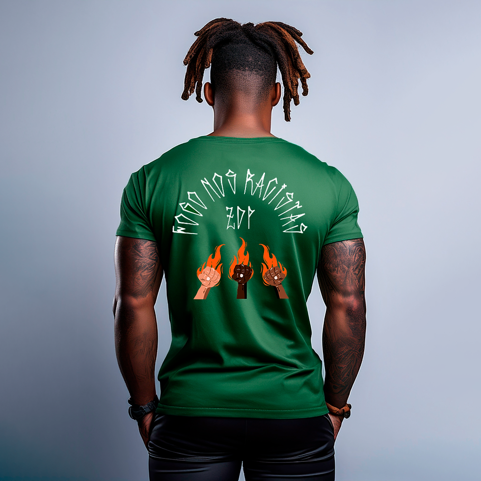 Homem negro rasta veste camiseta ZDP Verde "Fogo nos Racistas". A frase em letras em grafite rápido e mãos com chamas