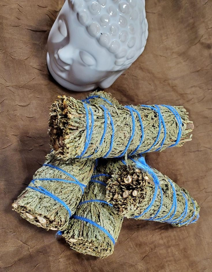 Thumbnail: Organic Cedar 4''inch Smudge Stick