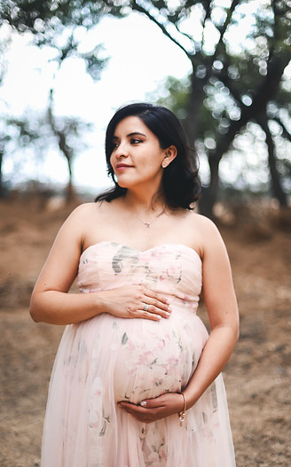 embarazada queretaro mexico vestido rosado naturaleza otoño