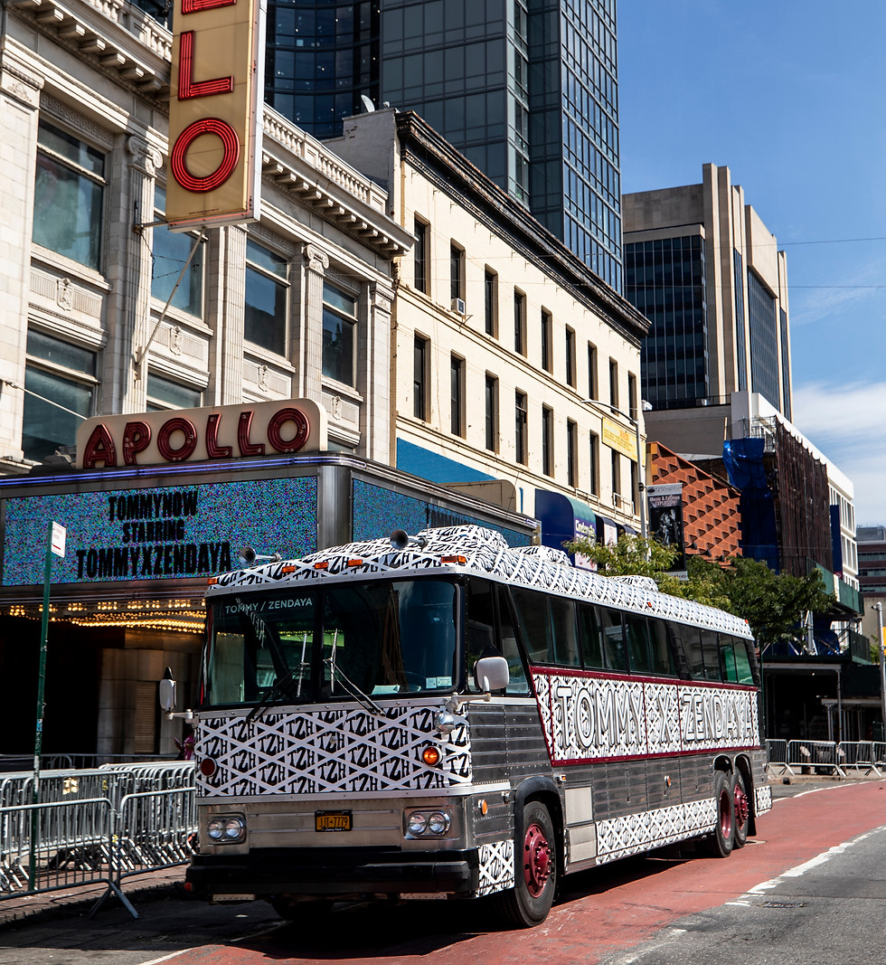 1 TH Zendaya Pop Up Bus_1.jpg