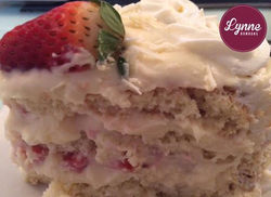 Pedaço torta Leite Ninho com Morango