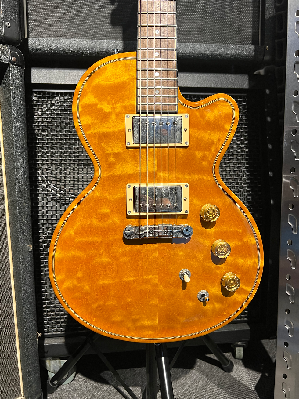 Thumbnail: A.Kuwano Guitars  A unique LP style Japanese guitar!