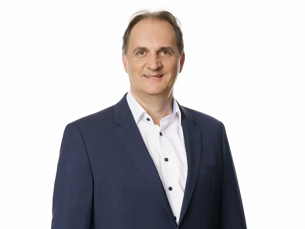 Manuel-Lenartitsch_full_┬®Michael-Schnabl_001-1-2048x1536.webp