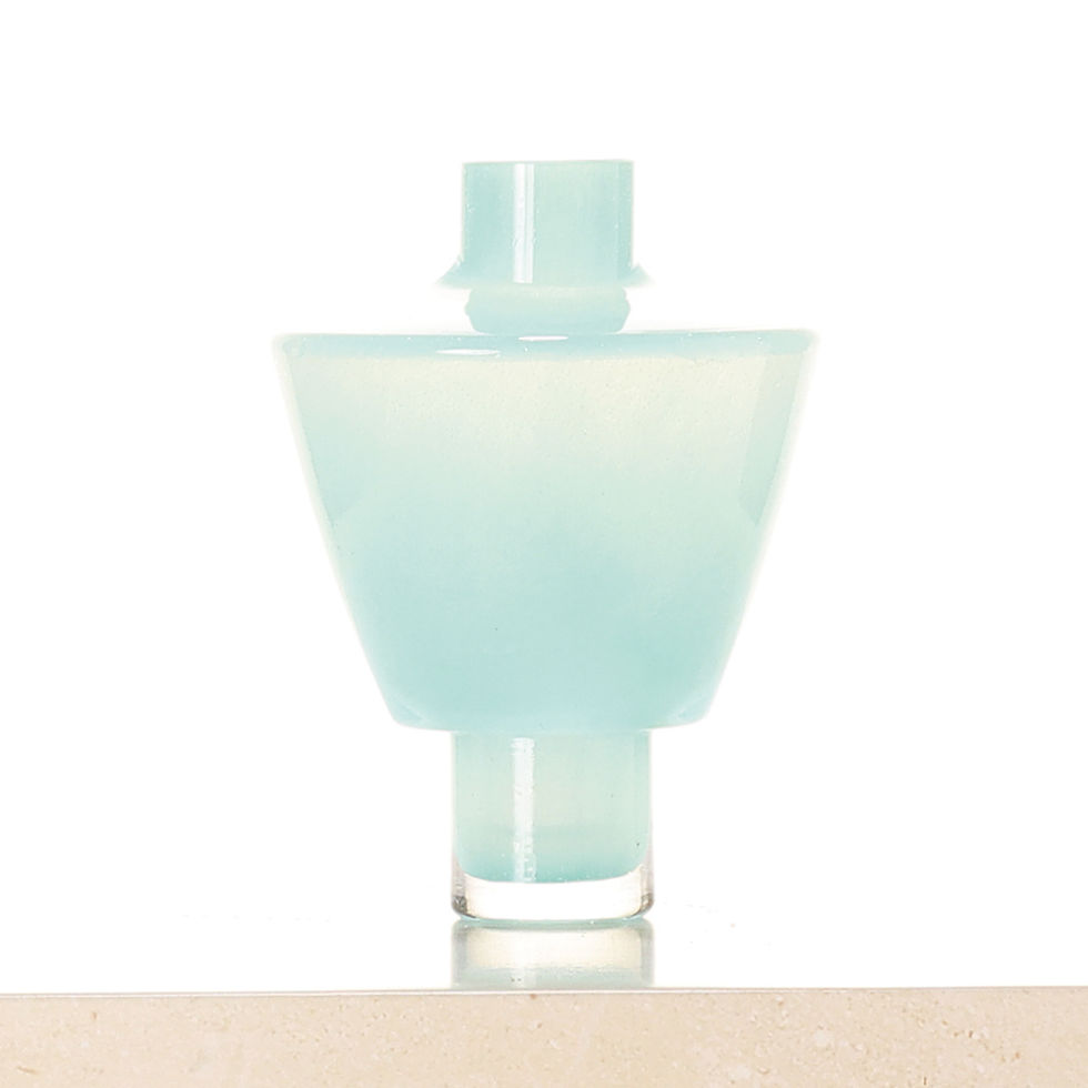 Thumbnail: (Cool Dress) Jupe + Bust Vase