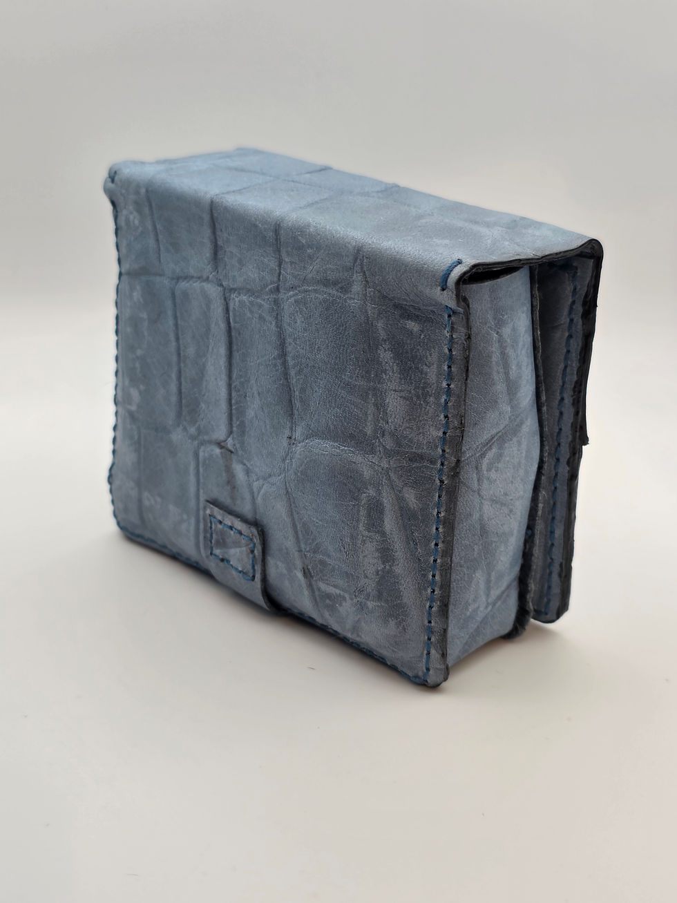 Thumbnail: Custom makeup clutch