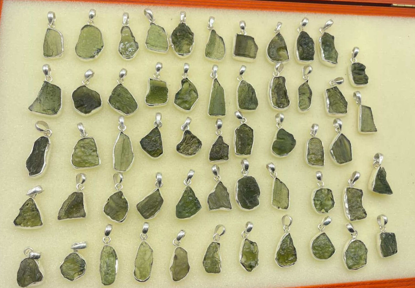 Large Size Raw Natural Czech Moldavite Pendant Set In 925 Solid Silver