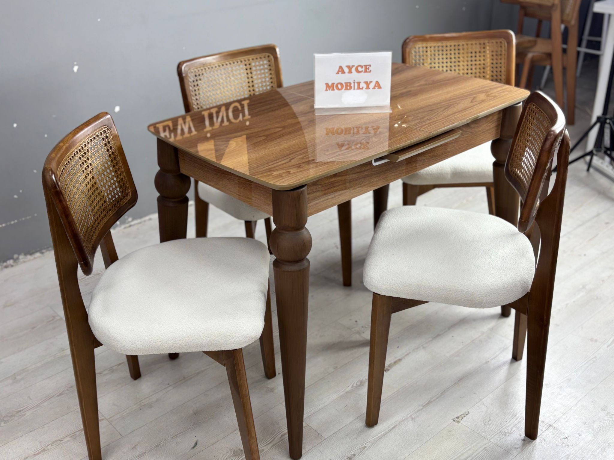 Açılır Masa Takımı