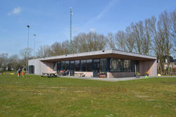 Dorpshuis onder architectuur