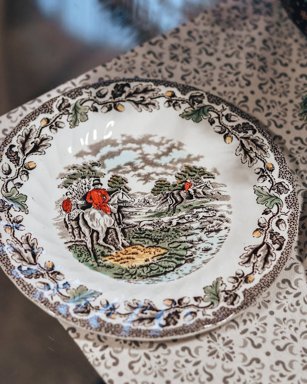 Прев'ю: Стильні англійські тарілки від Myotts