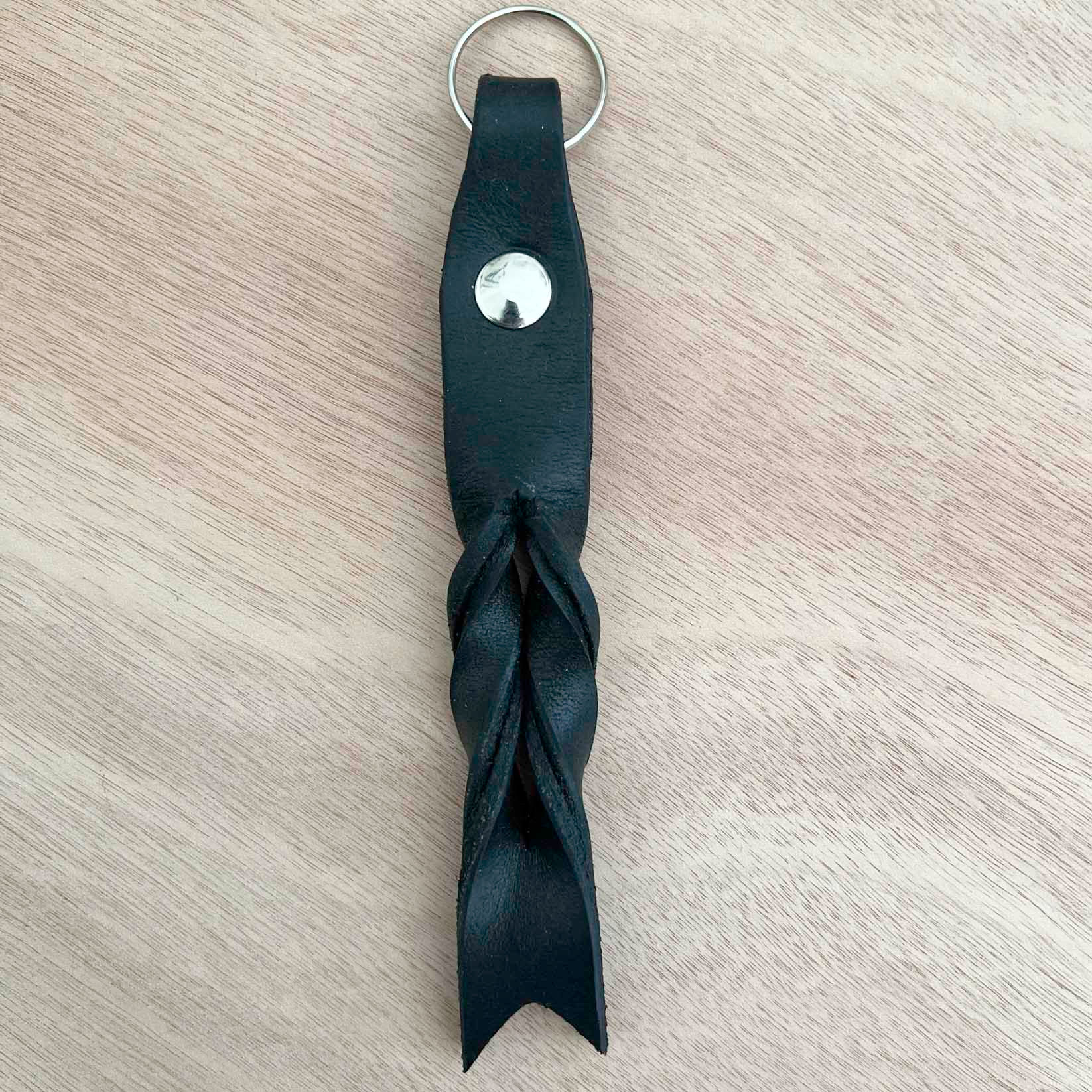 Ohja-avaimenperä, musta letitetty 3 - FennEQ